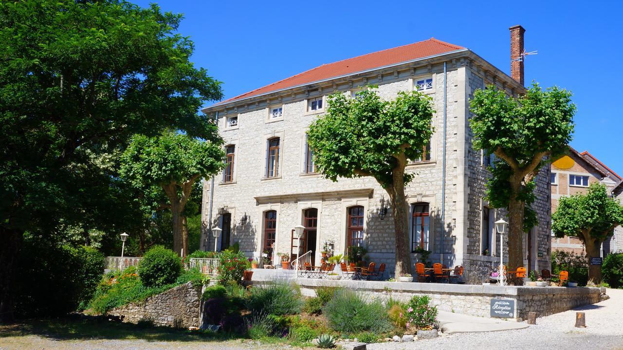 Hotel Savel Ruoms Exterior photo